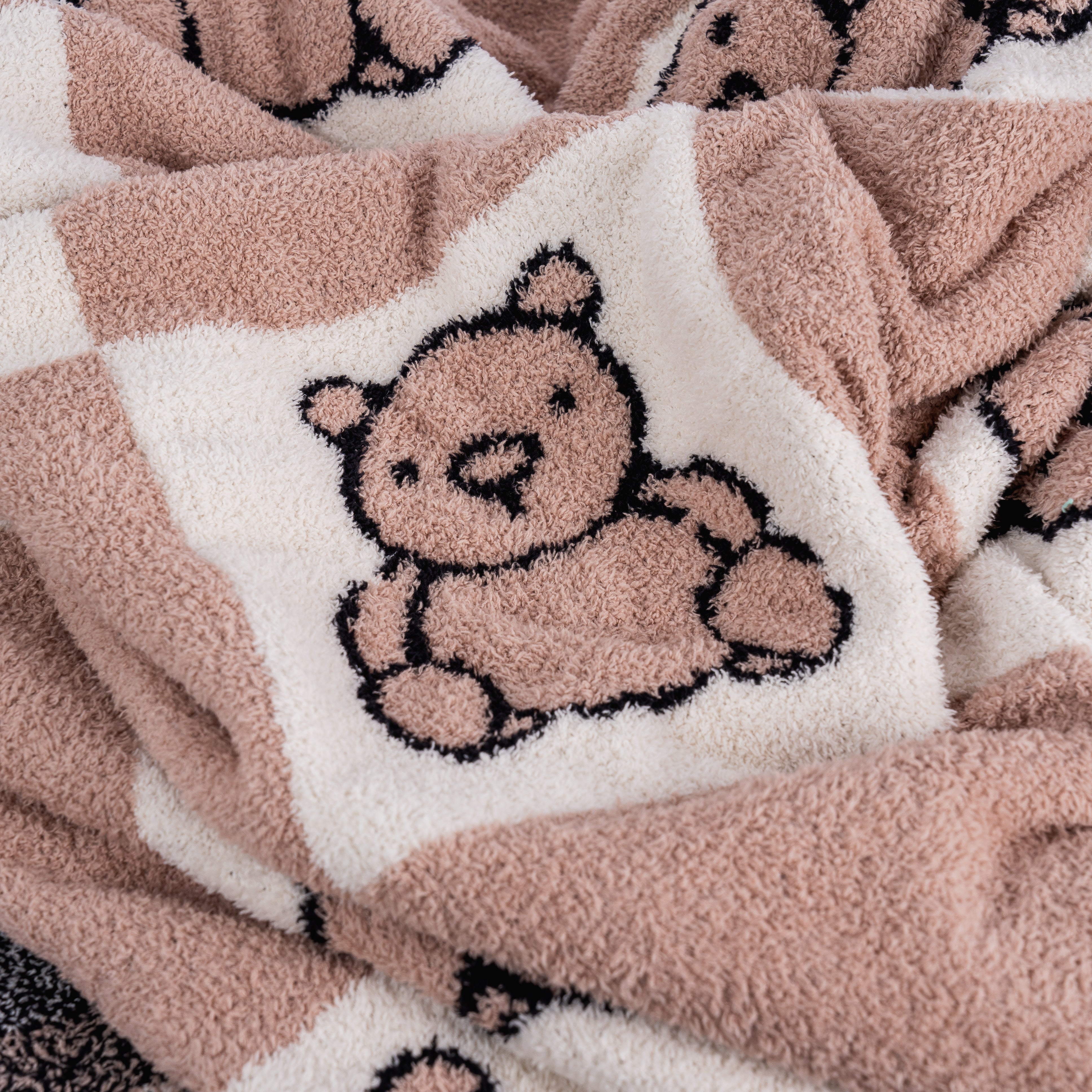 Cozy Dream Blanket – Ultra Soft Throw Blanket with Two-Tone Bloom Pattern