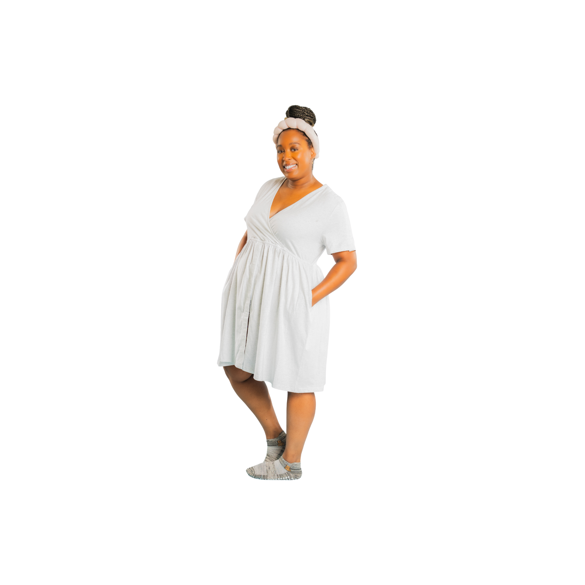 The Baby Bliss Women’s 3-in-1 Labor, Delivery, Nursing Gown with quarter length sleeves + pockets and snap closures