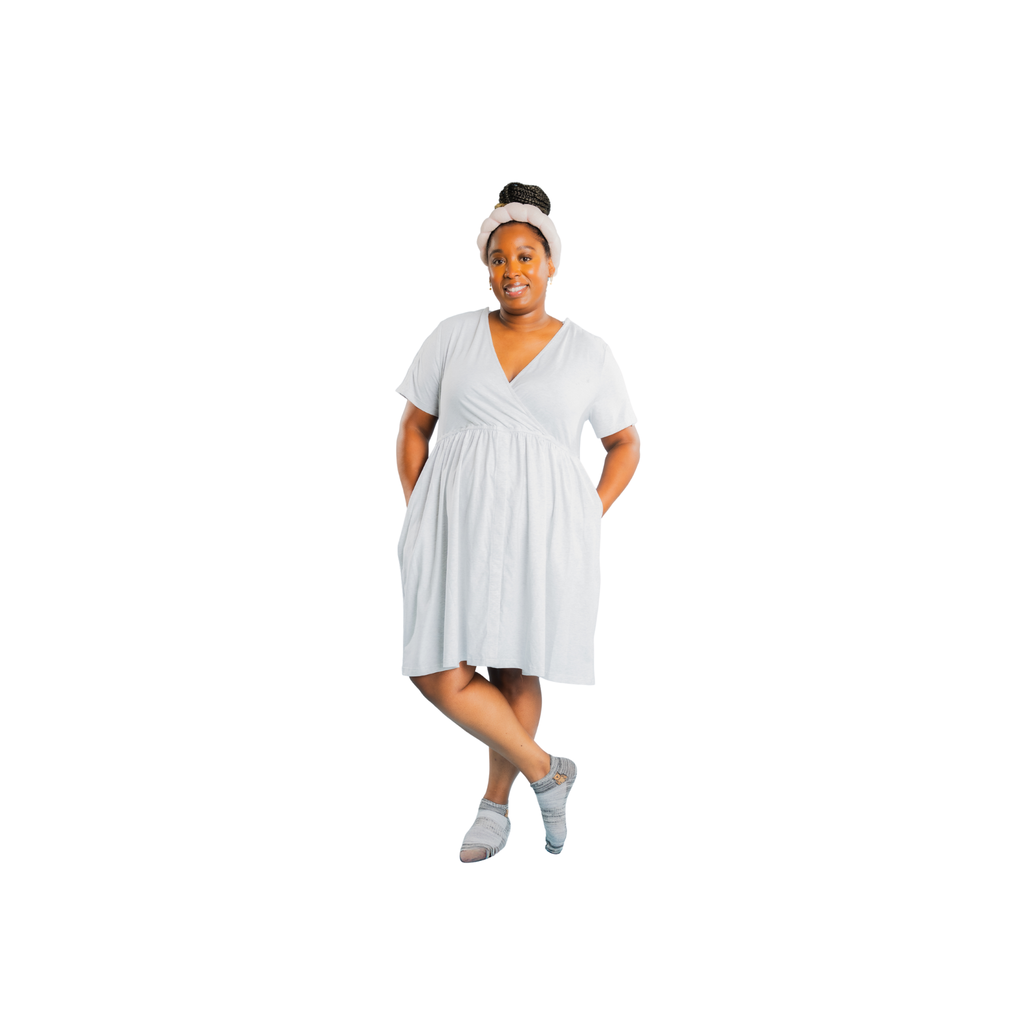 The Baby Bliss Women’s 3-in-1 Labor, Delivery, Nursing Gown with quarter length sleeves + pockets and snap closures