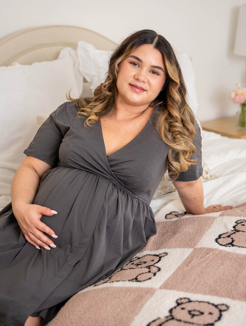 Baby Bliss® 3-in-1 Labor, Delivery & Nursing Gown – Vara (Sleeved Gown)